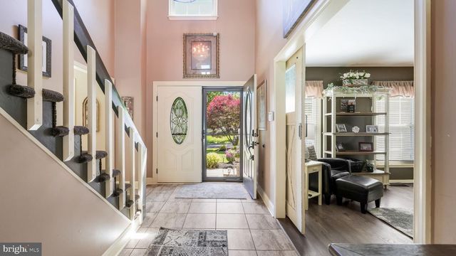 1724 BROOK LN, Jamison, PA 18929