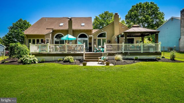 1724 BROOK LN, Jamison, PA 18929