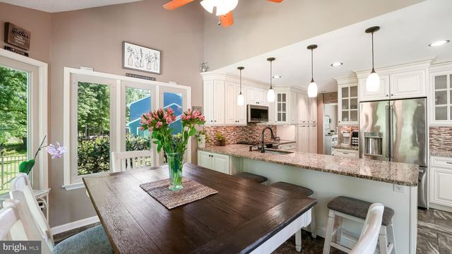 1724 BROOK LN, Jamison, PA 18929