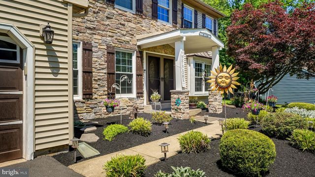 1724 BROOK LN, Jamison, PA 18929