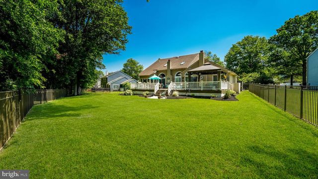 1724 BROOK LN, Jamison, PA 18929