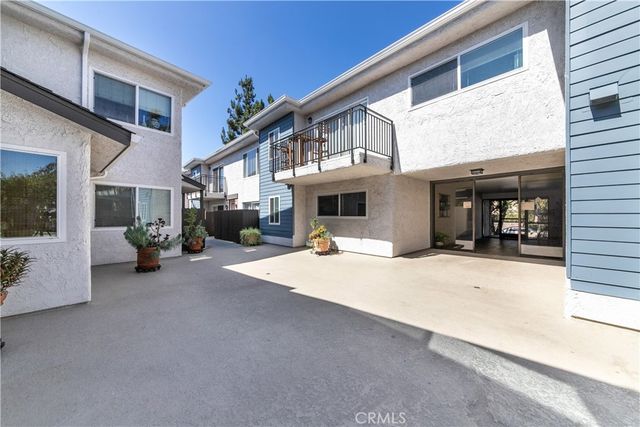 5252 Coldwater Canyon, Sherman Oaks, CA 91401