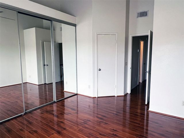 2910 Grants Lake Boulevard 704, Sugar Land, TX 77479