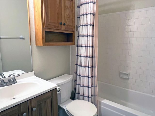 2910 Grants Lake Boulevard 704, Sugar Land, TX 77479