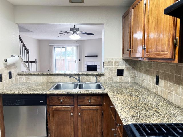 2910 Grants Lake Boulevard 704, Sugar Land, TX 77479