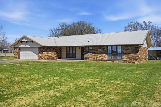 75052 S 288 Road, Wagoner, OK 74467