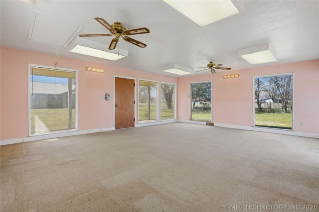 75052 S 288 Road, Wagoner, OK 74467