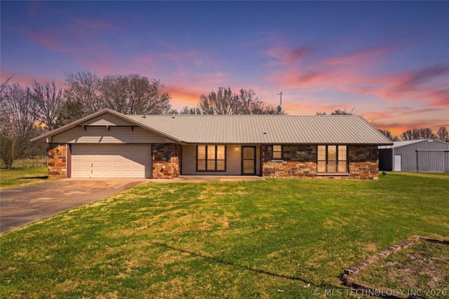 75052 S 288 Road, Wagoner, OK 74467