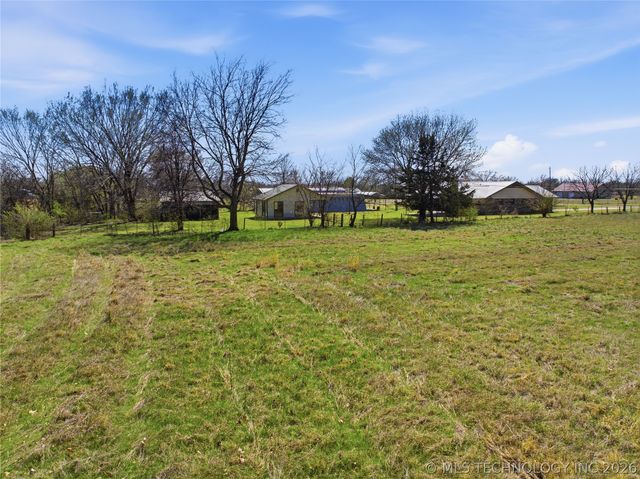 75052 S 288 Road, Wagoner, OK 74467