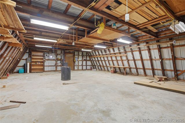 75052 S 288 Road, Wagoner, OK 74467