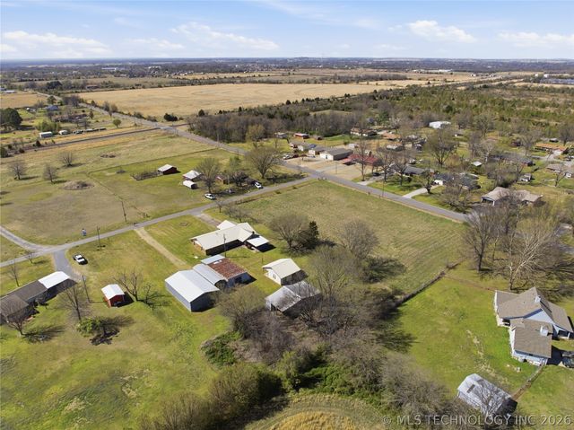 75052 S 288 Road, Wagoner, OK 74467