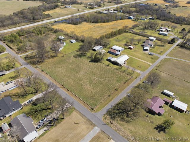 75052 S 288 Road, Wagoner, OK 74467