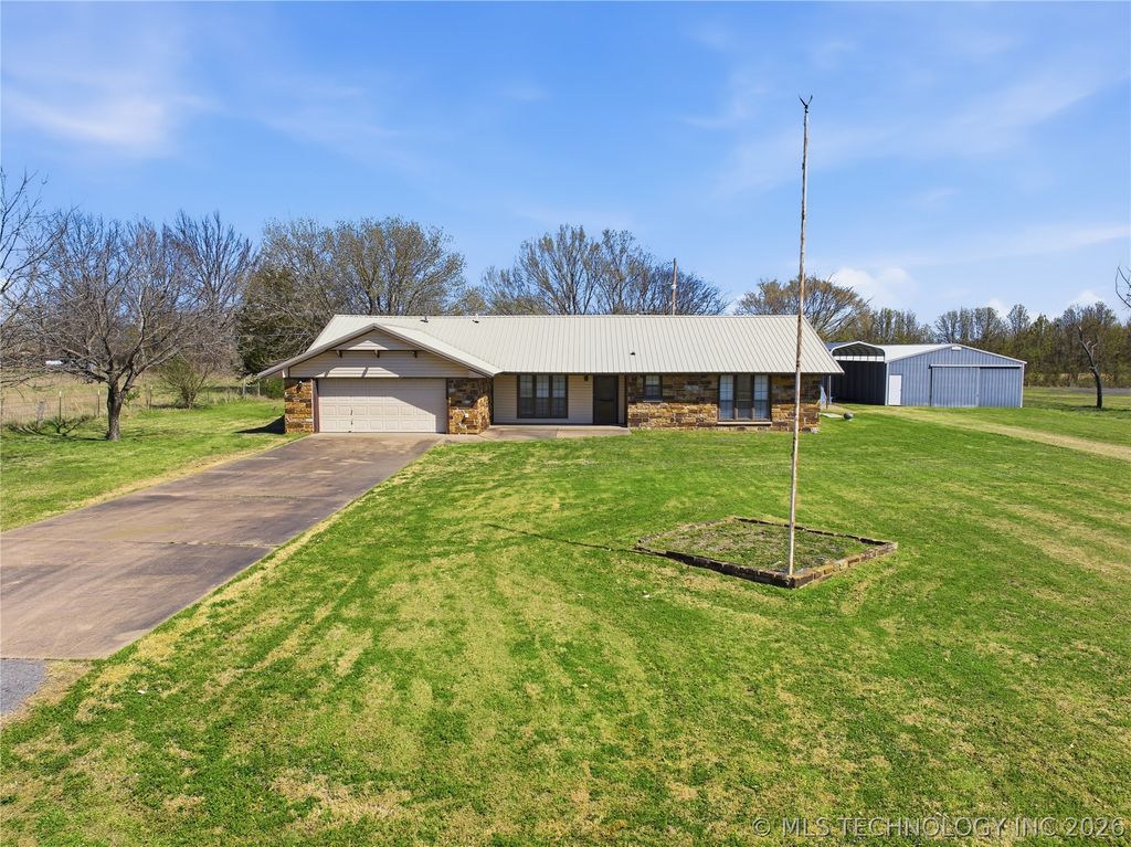 75052 S 288 Road, Wagoner, OK 74467