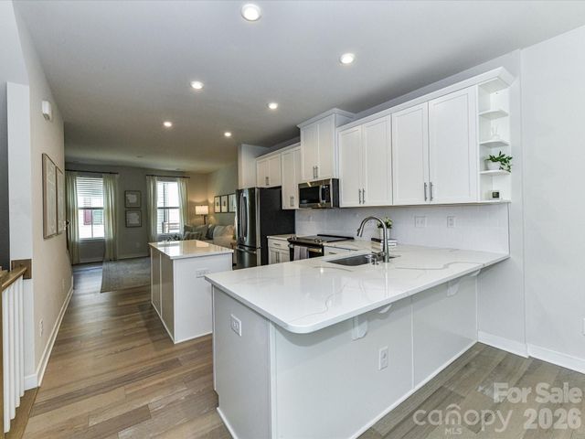 408 Tristram Lane, Charlotte, NC 28205