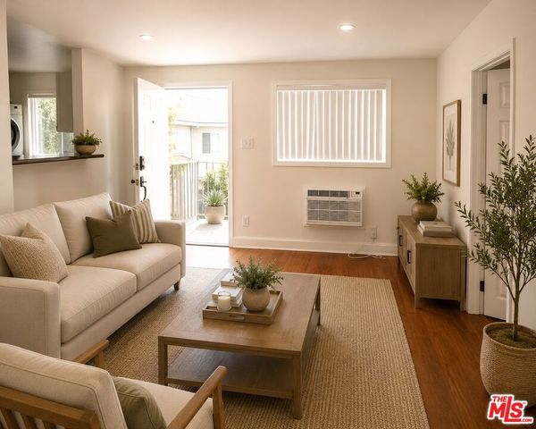1125 N Genesee Avenue, West Hollywood, CA 90046