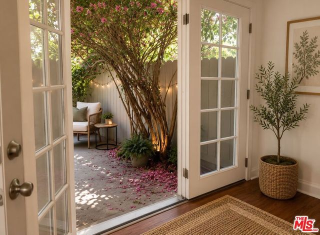 1125 N Genesee Avenue, West Hollywood, CA 90046