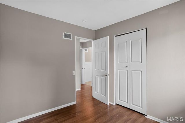 2262 Crandel Drive, St Louis, MO 63136