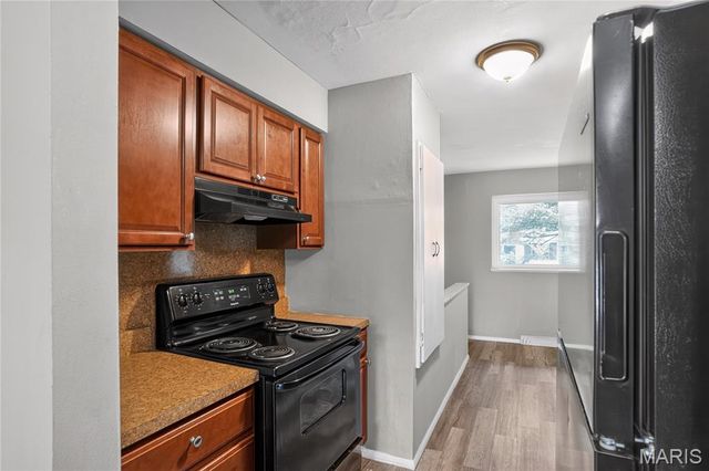 2262 Crandel Drive, St Louis, MO 63136