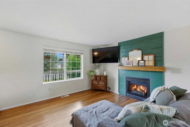 2988 NE Loyola Street, Bremerton, WA 98311