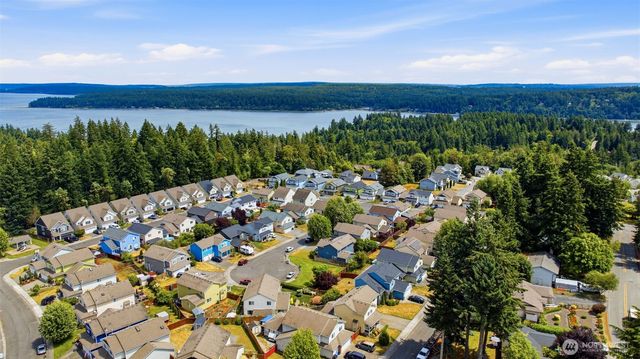 2988 NE Loyola Street, Bremerton, WA 98311