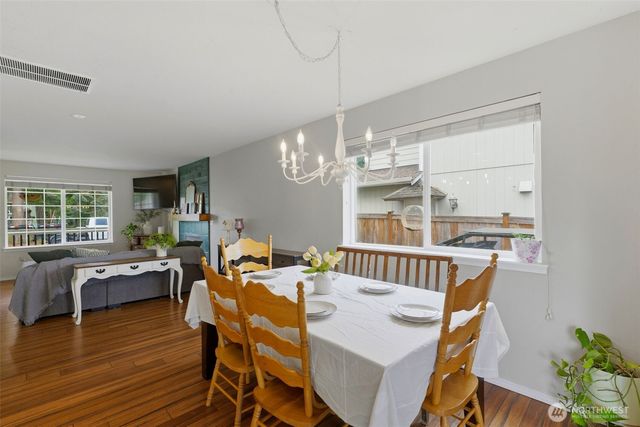 2988 NE Loyola Street, Bremerton, WA 98311