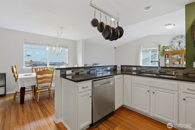 2988 NE Loyola Street, Bremerton, WA 98311