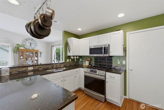 2988 NE Loyola Street, Bremerton, WA 98311