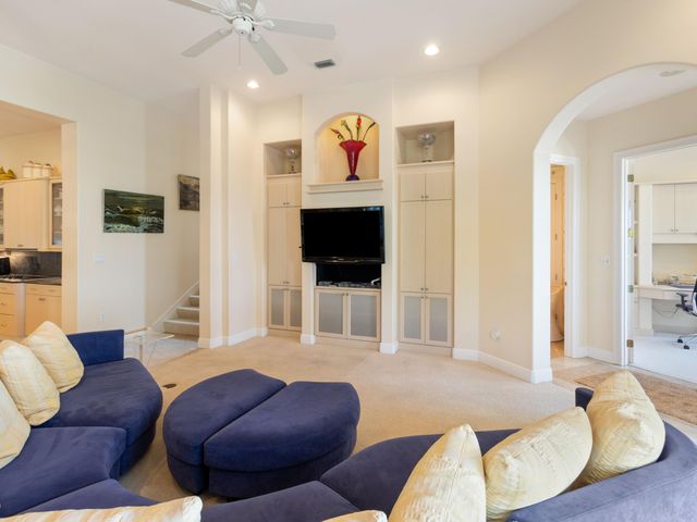 923 Lido Circle, Niceville, FL 32578