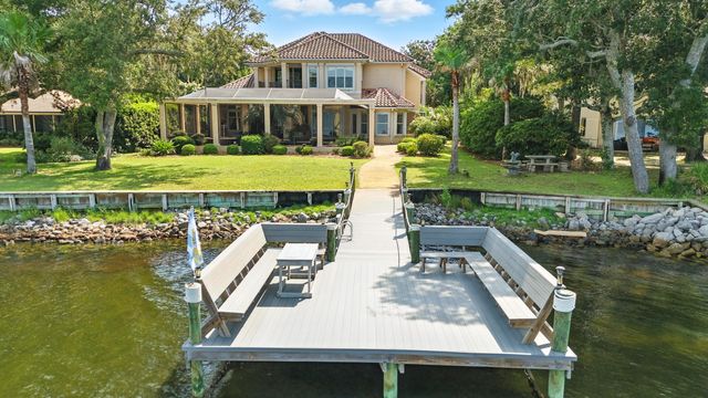 923 Lido Circle, Niceville, FL 32578