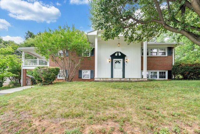 854 Peyton ST, Roanoke, VA 24019