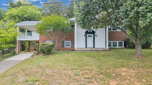 854 Peyton ST, Roanoke, VA 24019