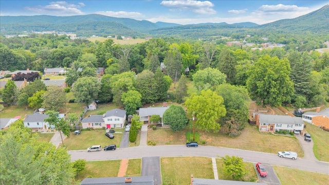 854 Peyton ST, Roanoke, VA 24019