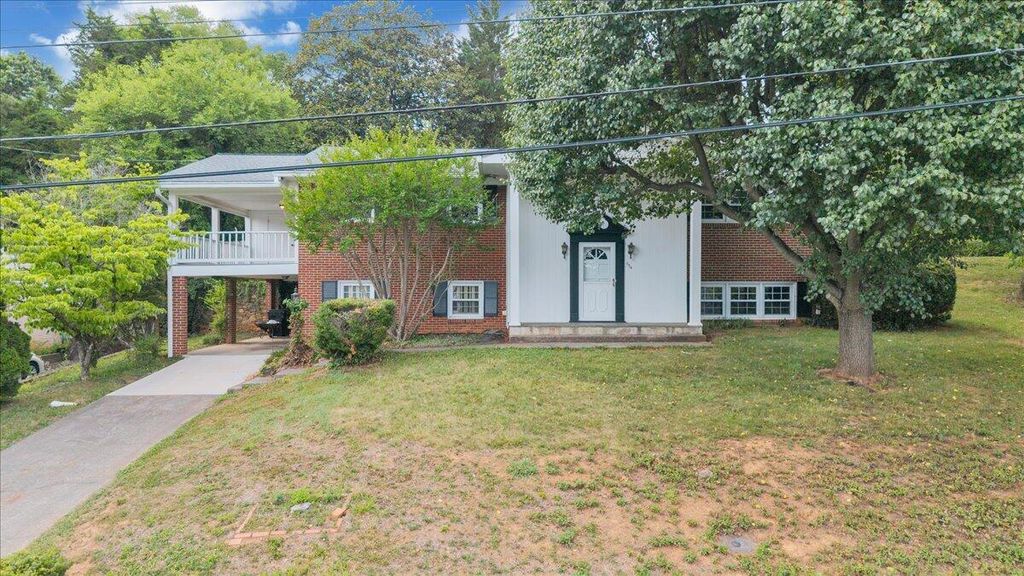 854 Peyton ST, Roanoke, VA 24019