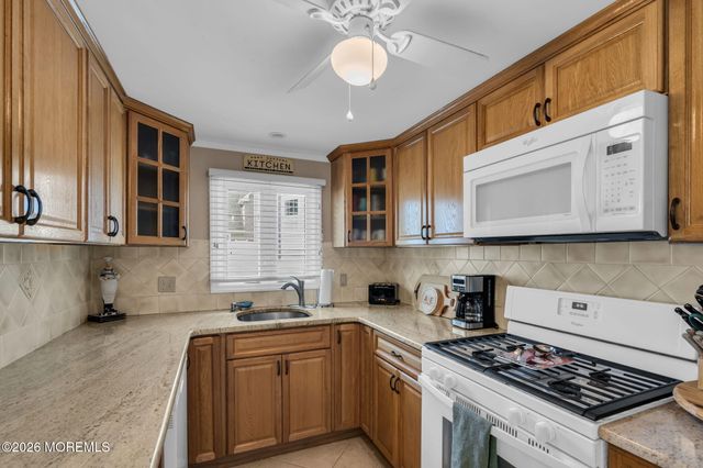 102 W Colony Road, Lavallette, NJ 08735