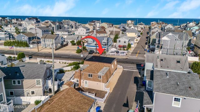 102 W Colony Road, Lavallette, NJ 08735