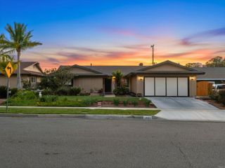 2646 Larchmont Avenue, Santa Ana, CA 92705