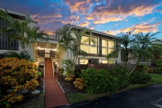 3225 S Lakeview Circle 22-202, Fort Pierce, FL 34949