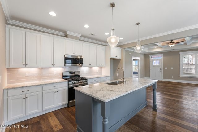 725 Wharton Avenue, Wilmington, NC 28412