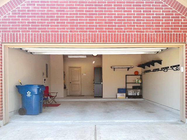 18911 Cove Mill Lane, Cypress, TX 77433