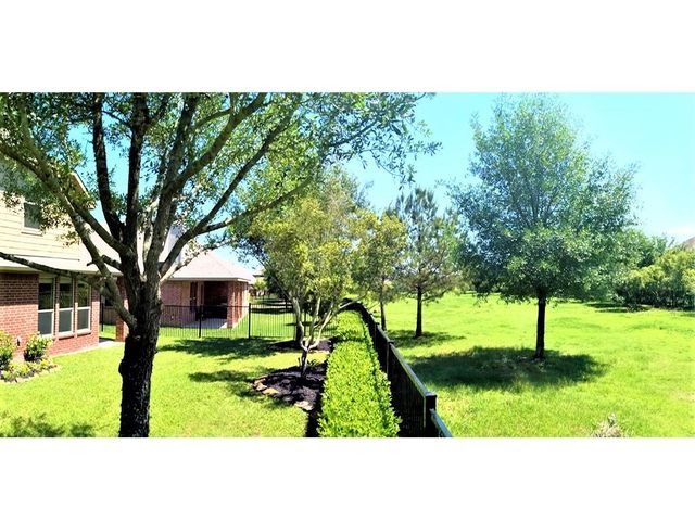 18911 Cove Mill Lane, Cypress, TX 77433