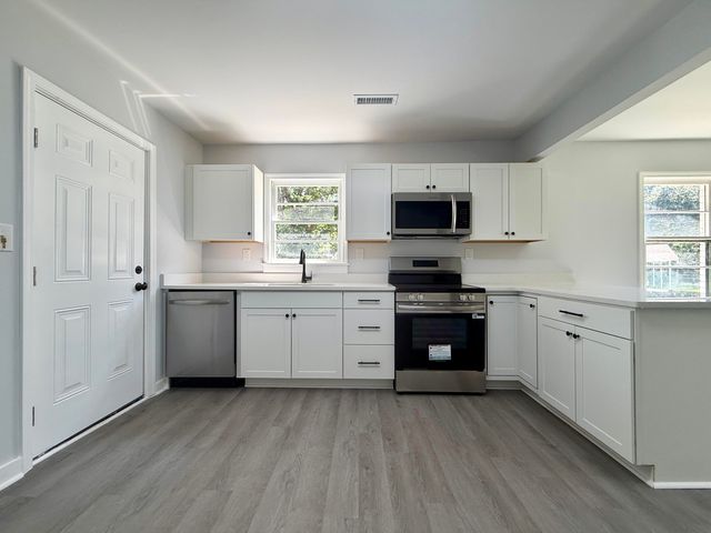 4740 Linda Street, North Charleston, SC 29405