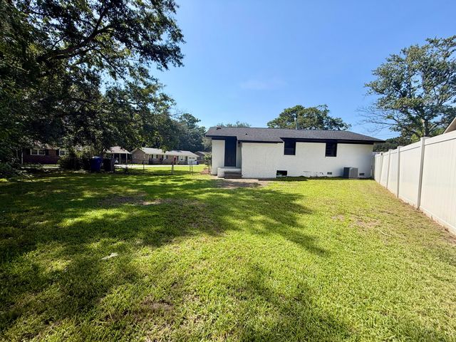 4740 Linda Street, North Charleston, SC 29405