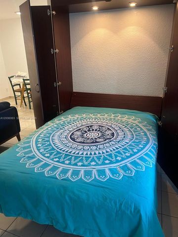 181 NE 14th Ave 20A, Hallandale Beach, FL 33009