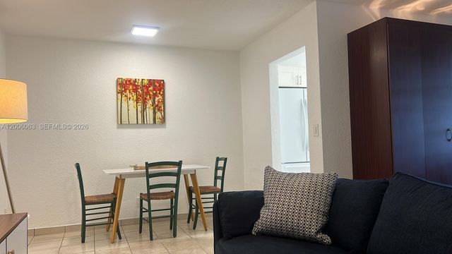 181 NE 14th Ave 20A, Hallandale Beach, FL 33009