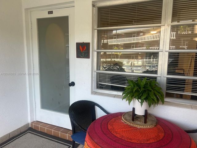 181 NE 14th Ave 20A, Hallandale Beach, FL 33009