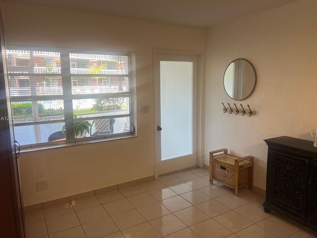 181 NE 14th Ave 20A, Hallandale Beach, FL 33009