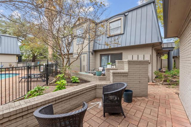 2500 Steck Ave 22, Austin, TX 78757