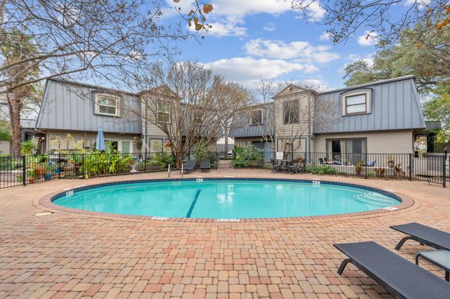 2500 Steck Ave 22, Austin, TX 78757