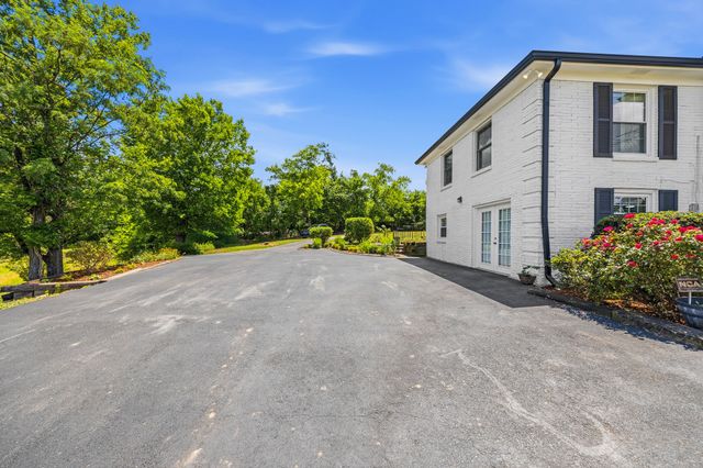 116 Catalpa Dr, Mount Juliet, TN 37122