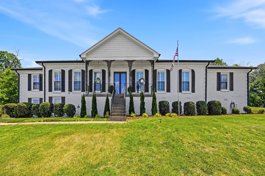 116 Catalpa Dr, Mount Juliet, TN 37122
